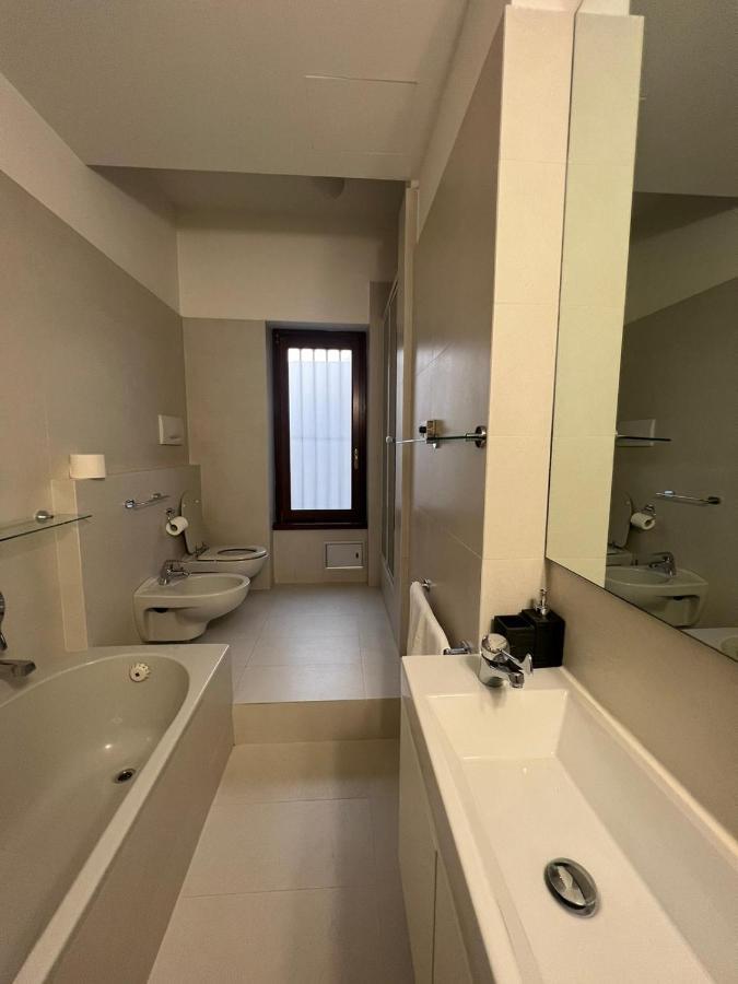 Bergamoincenter Apartment ภายนอก รูปภาพ